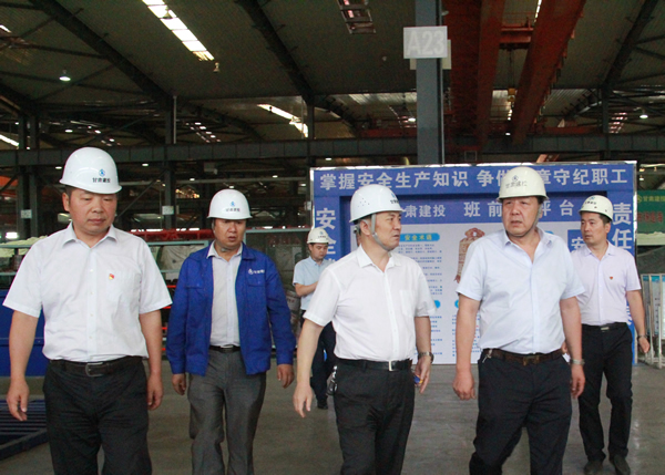 甘肅建投副總經(jīng)理李鎖林調研裝備公司