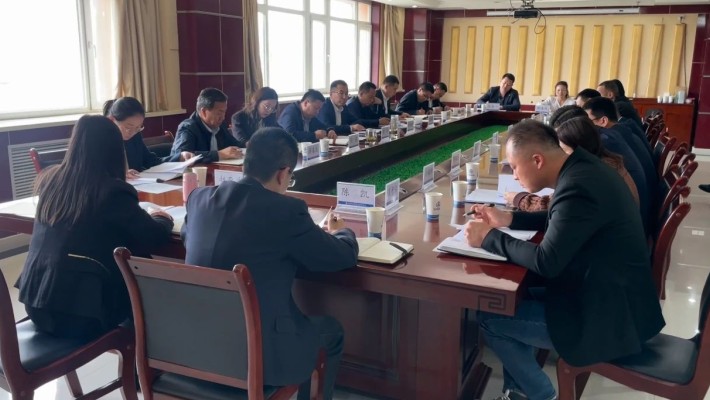 黨委書記、董事長劉亞雄一行調(diào)研格賽克公司