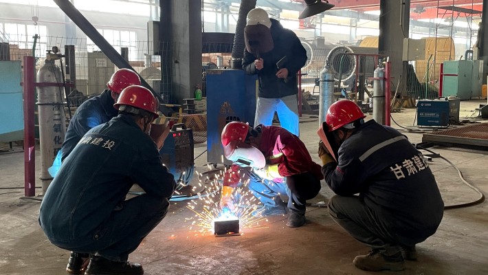 裝備公司舉辦產(chǎn)業(yè)工人技能培訓(xùn)